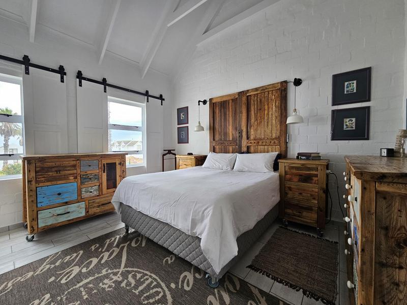 3 Bedroom Property for Sale in Golden Mile Western Cape